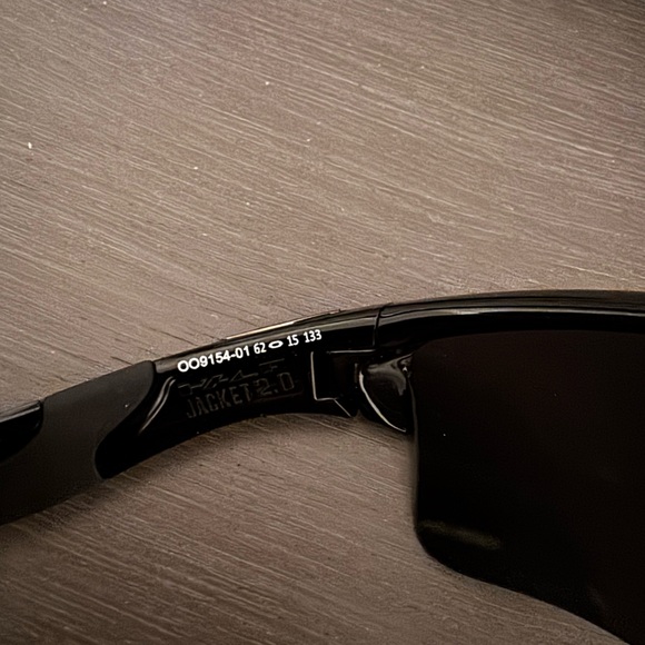 Black Sporty Sunglasses - Picture 4 of 8